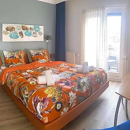 Sea Bed & Breakfast